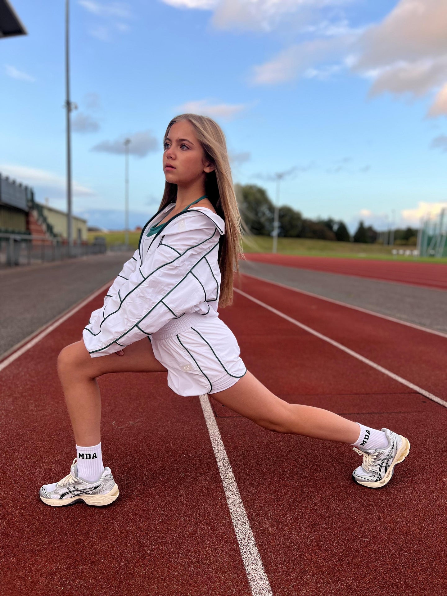 Ola shorts green & white
