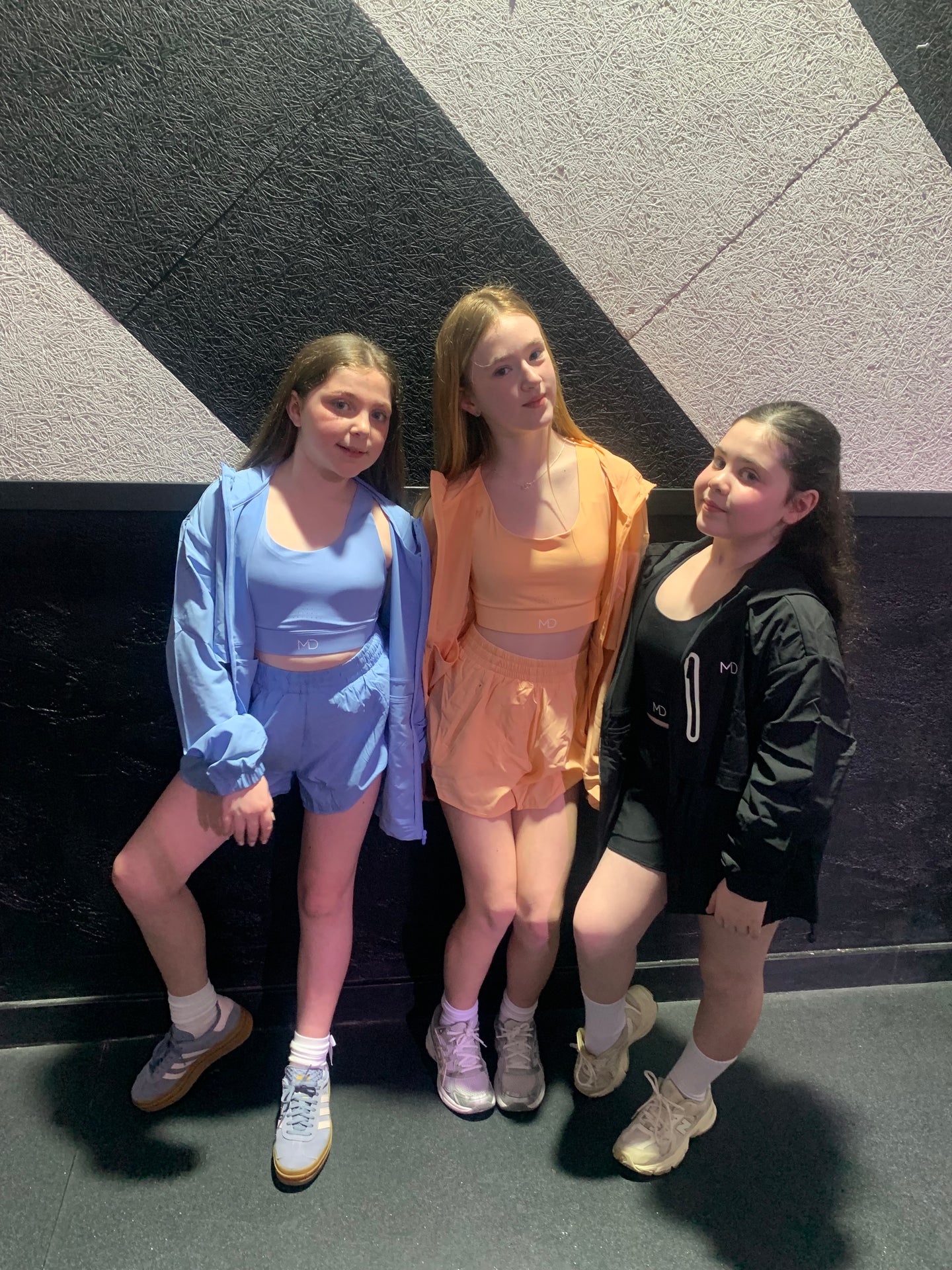 Off Track 3 piece short set